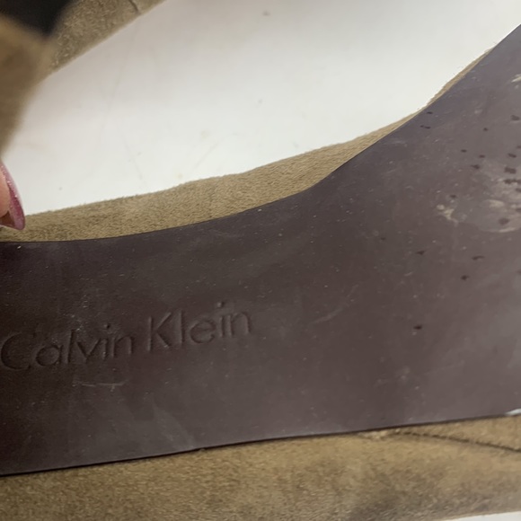 Calvin Klein Suede Taupe Heels Gabby Size 8 MCH4453E - Picture 13 of 13